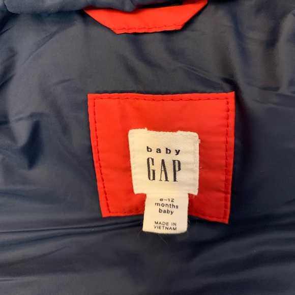 Baby Gap Puffer Vest, 6-12 months - Picture 5 of 6